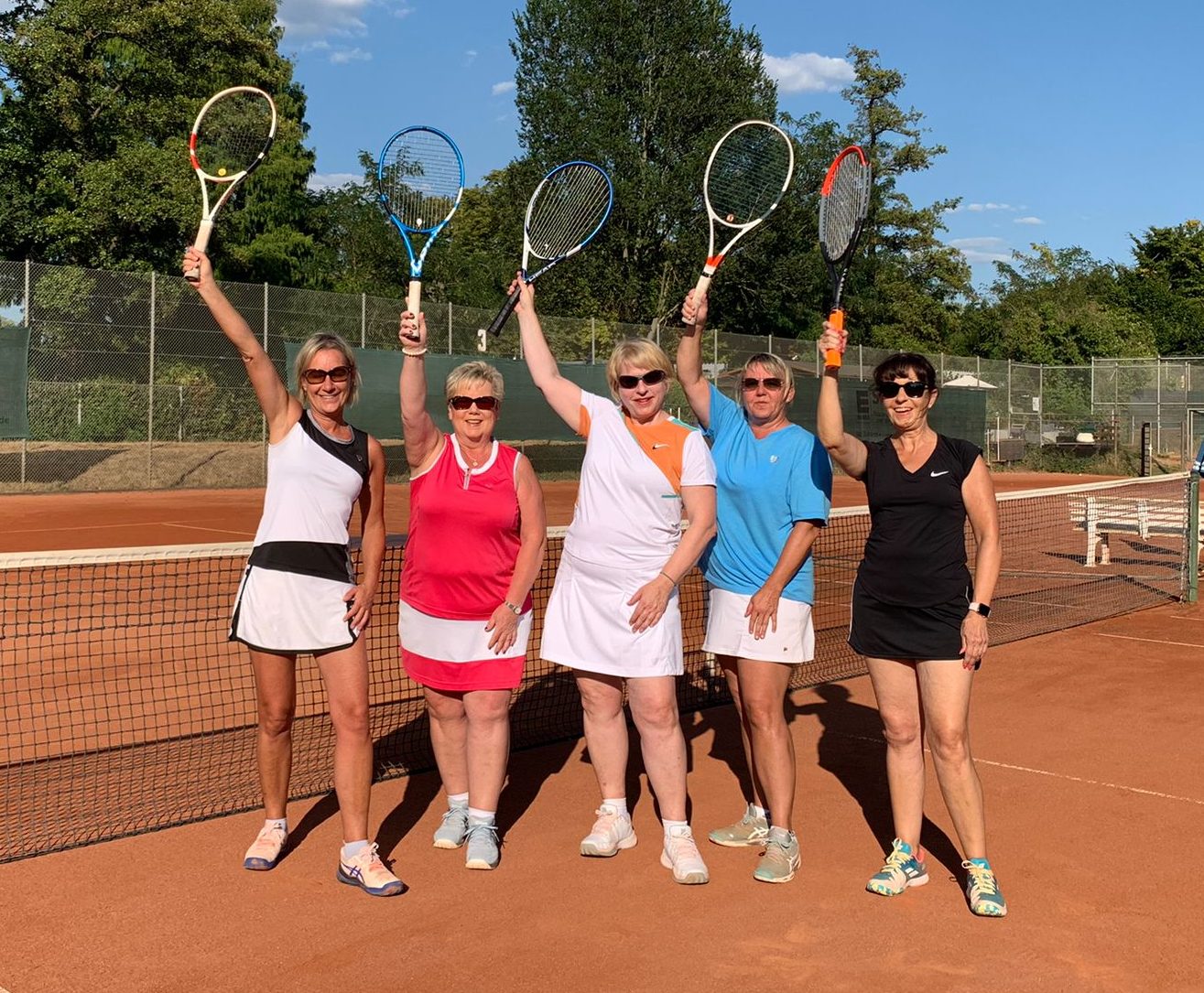 https://www.tennisclub-frankenthal.de/wp-content/uploads/2022/08/Damen-50-e1660907137306.jpg